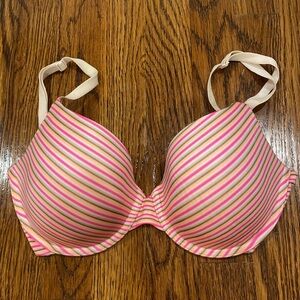 Victoria’s Secret Uplift Semi Demi Bra - Size 34D - EUC!   women’s bras lingerie